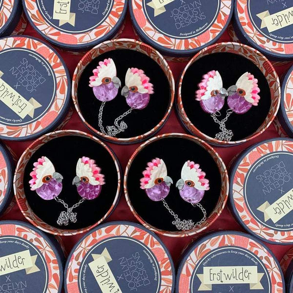 Erstwilder - Pinky Promise Cardigan Clips - Jocelyn Proust (2021)