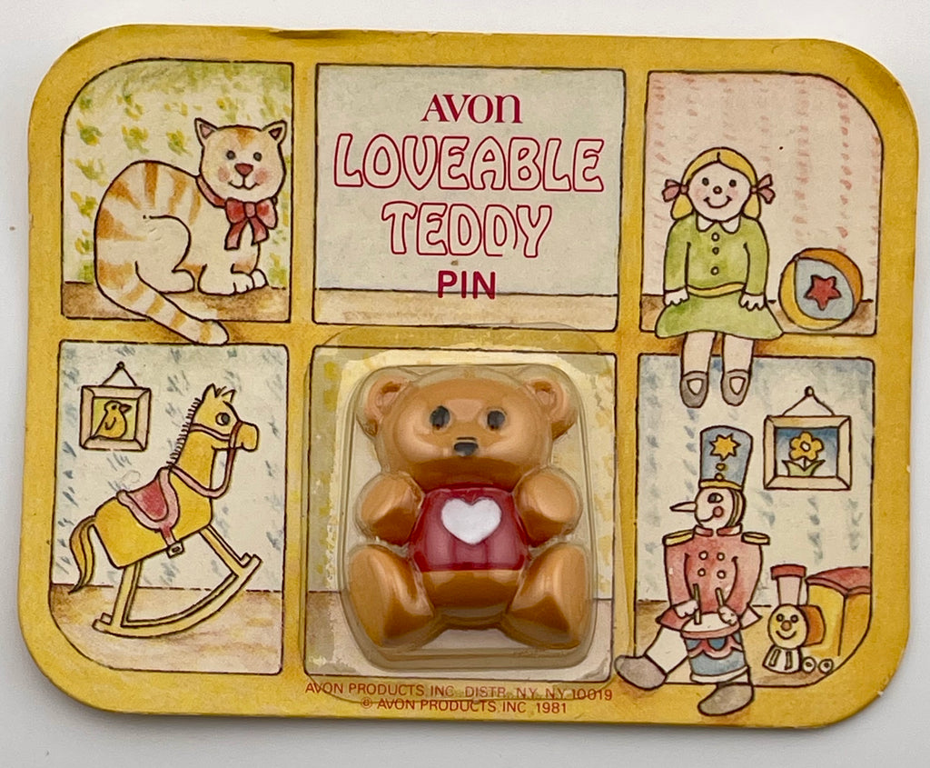 Vintage 1981 Avon Loveable Teddy Bear Valentines Heart Pin