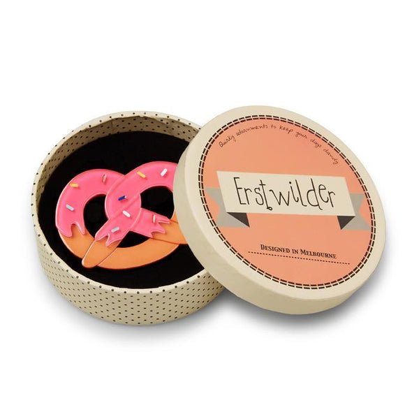 Erstwilder - Heidi's Heavenly Treat Brooch - Kitchy Christmas (2017)