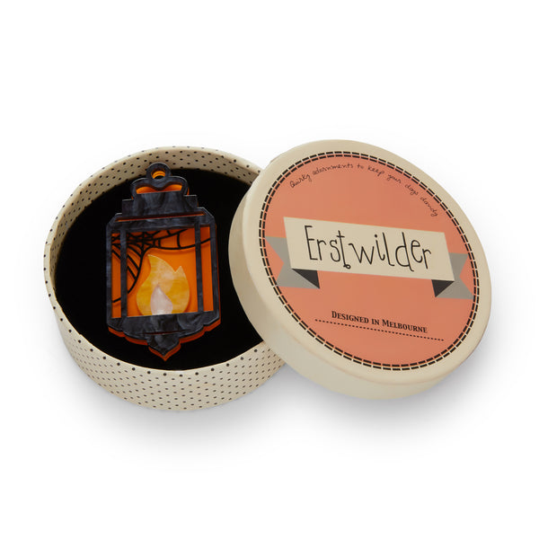 Erstwilder - Guiding Light Brooch - Out of the Shadows (2019)